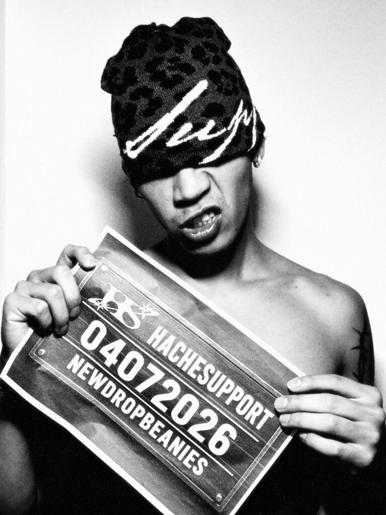 Gorro reversible animal print HacheSupport — lookbook